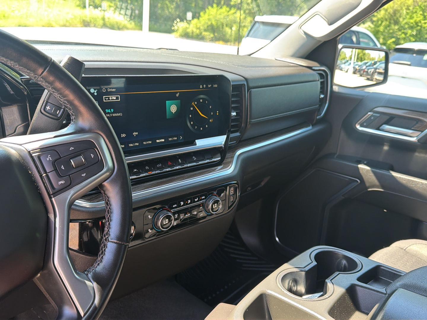 2023 Chevrolet Silverado 1500 RST - Photo 15