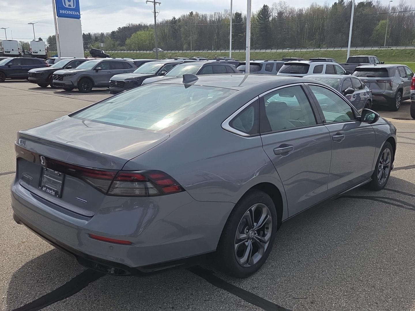 2025 Honda Accord Hybrid EX-L - Photo 7