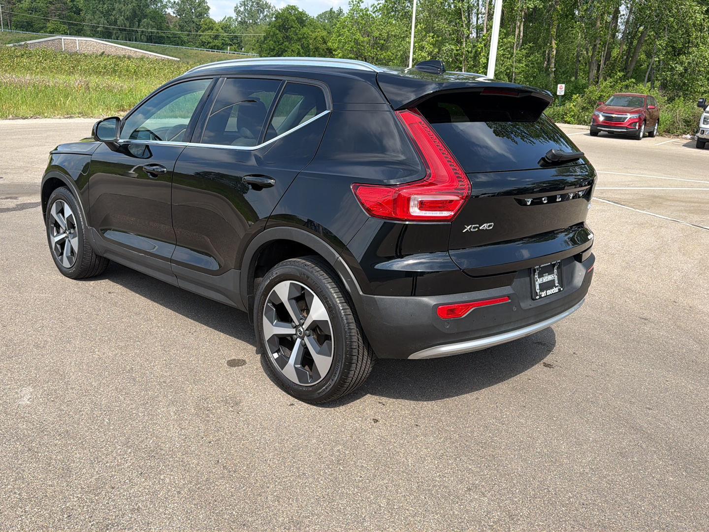 2023 Volvo XC40 Plus - Photo 3