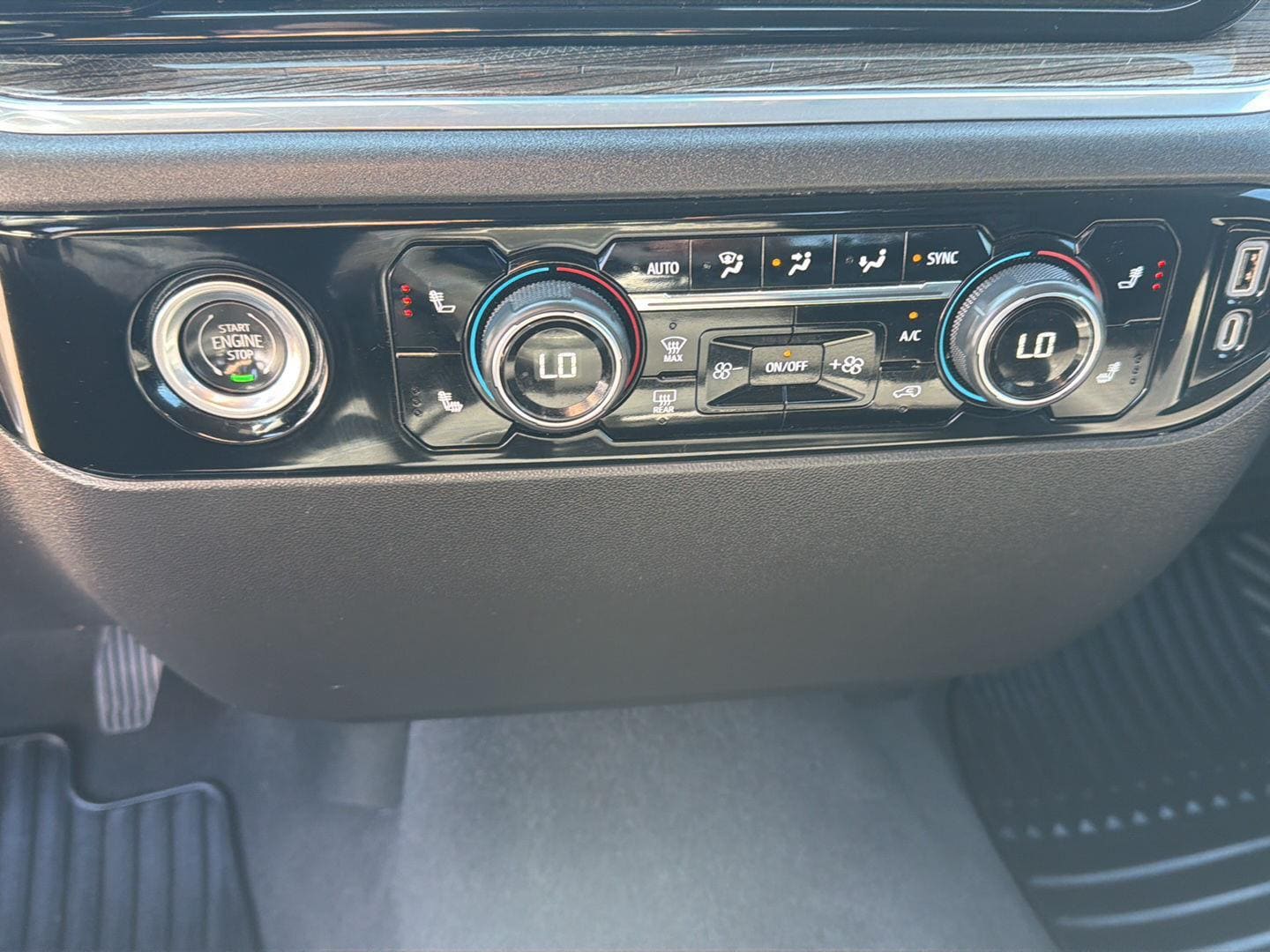 2023 Chevrolet Silverado 1500 RST - Photo 26