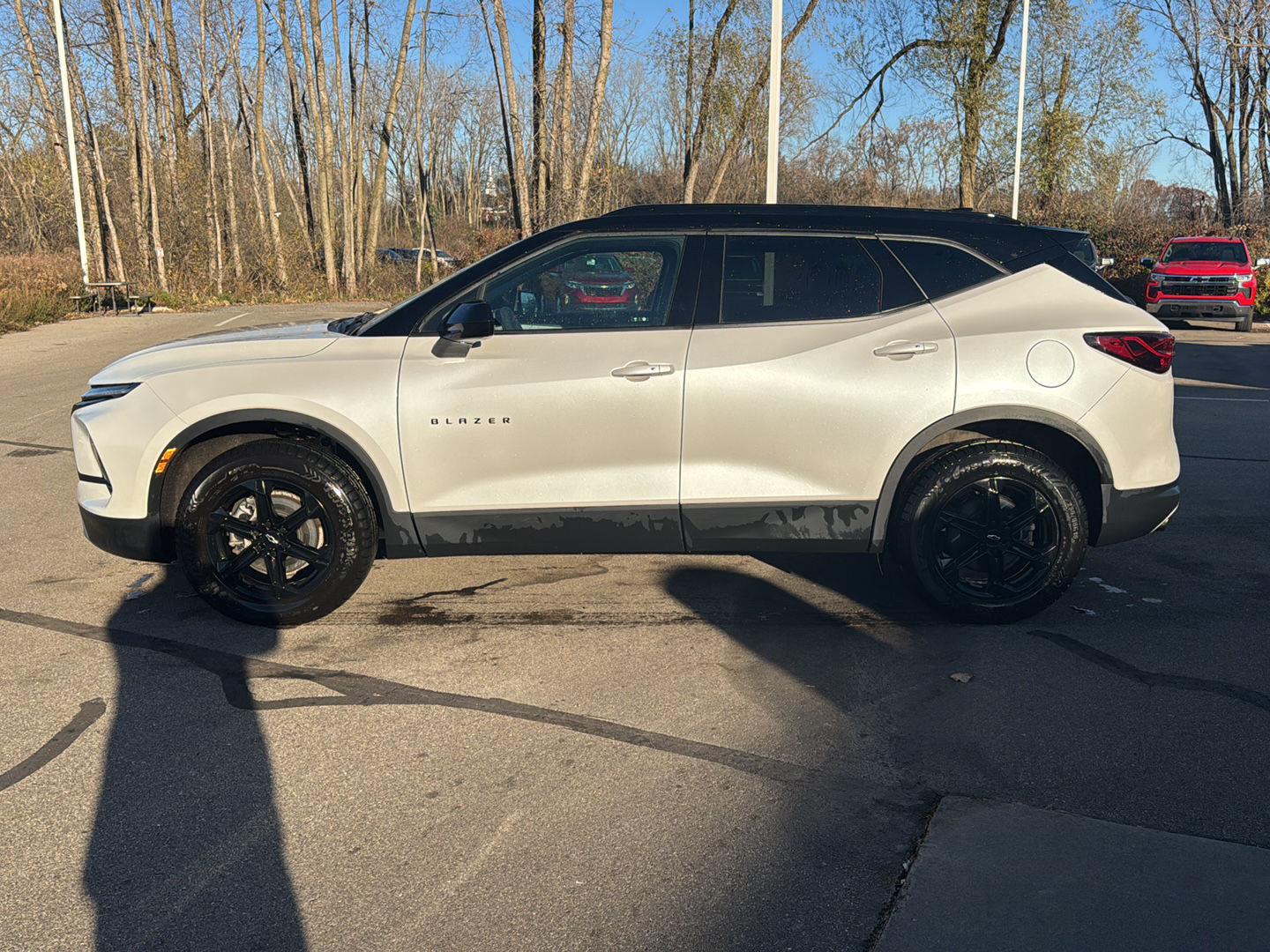 2023 Chevrolet Blazer 2LT photo 2