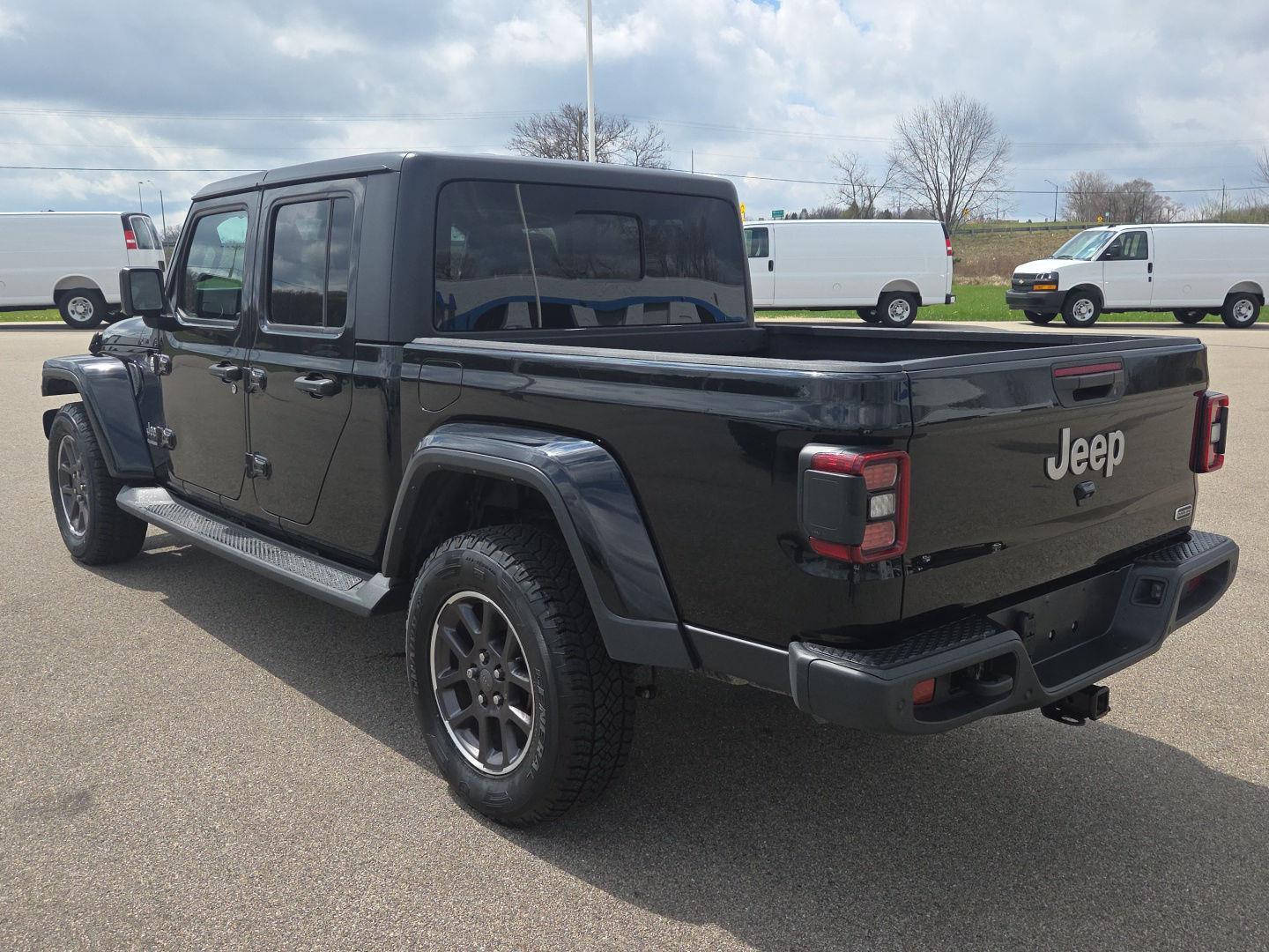 2021 Jeep Gladiator Overland - Photo 3