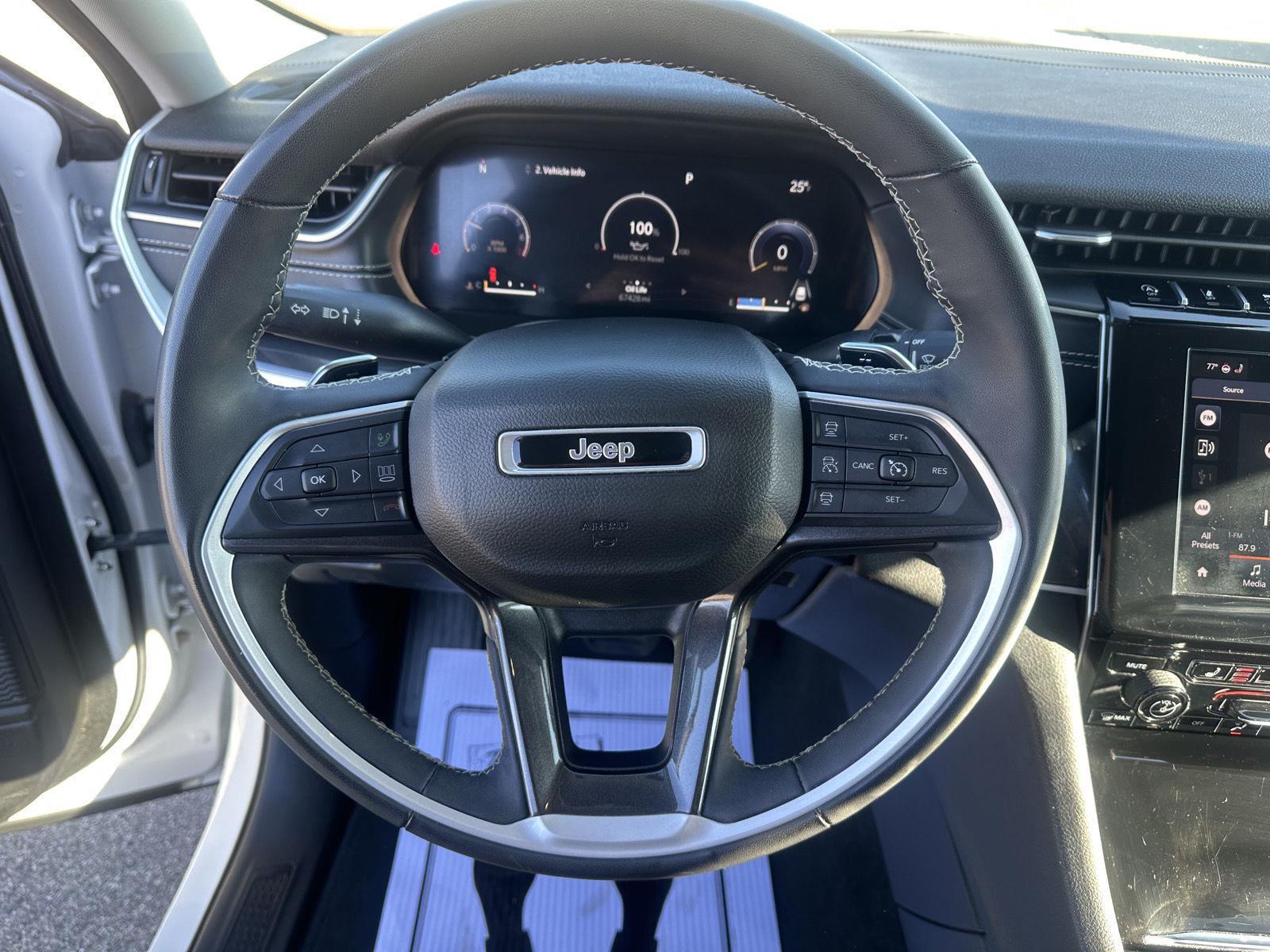 2023 Jeep Grand Cherokee Laredo - Photo 22