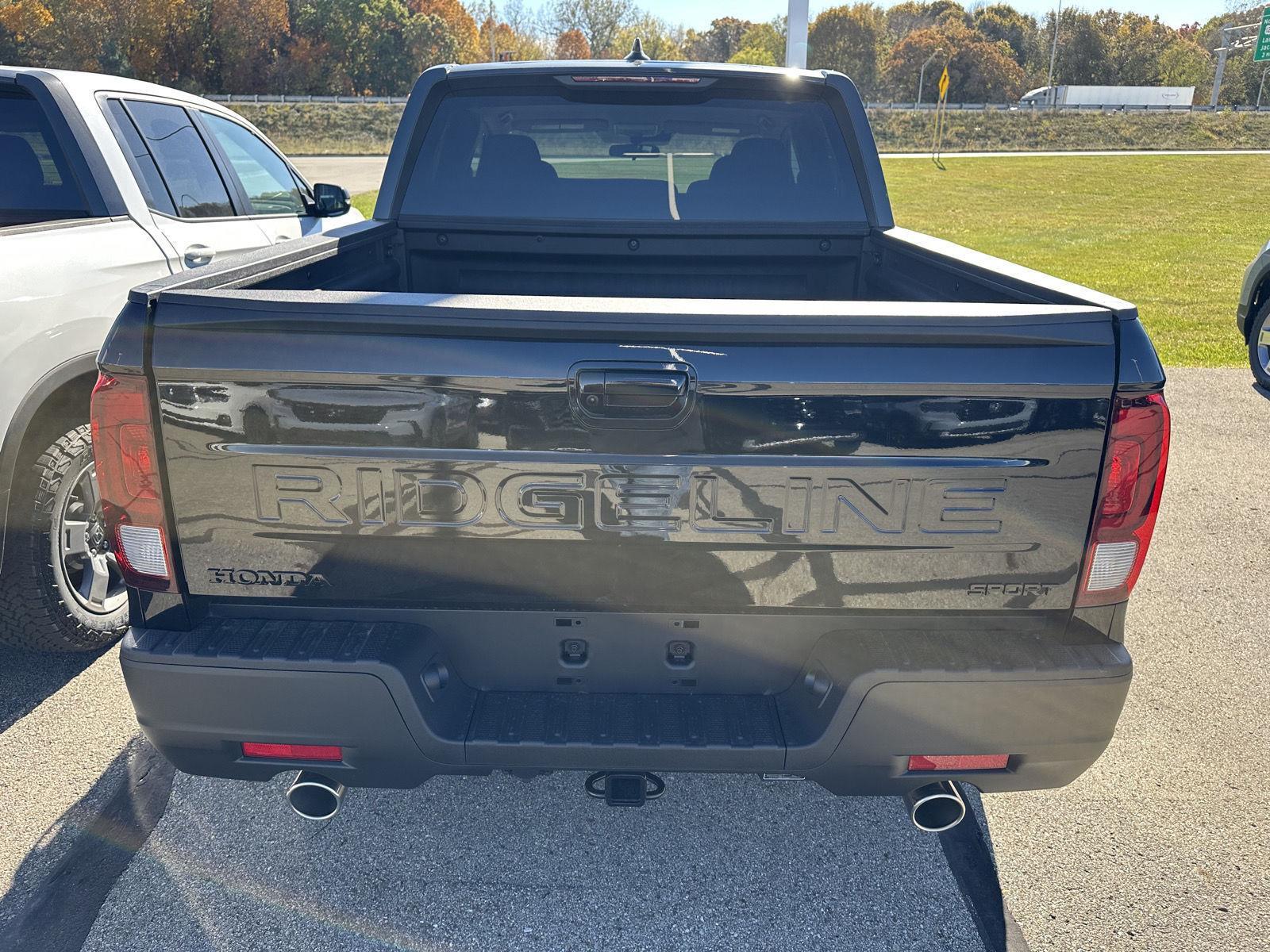 2026 Honda Ridgeline Sport - Photo 3