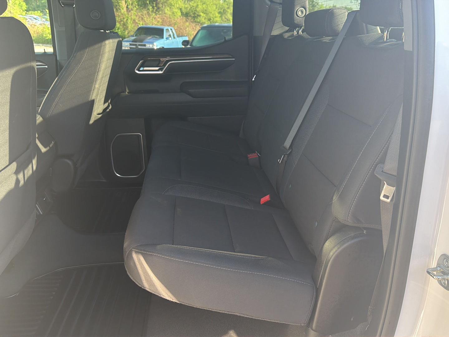 2025 Chevrolet Silverado 1500 LT - Photo 26