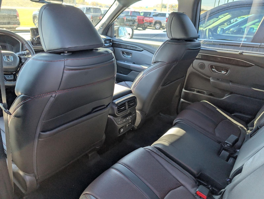New 2025 Honda Pilot Black Edition SUV