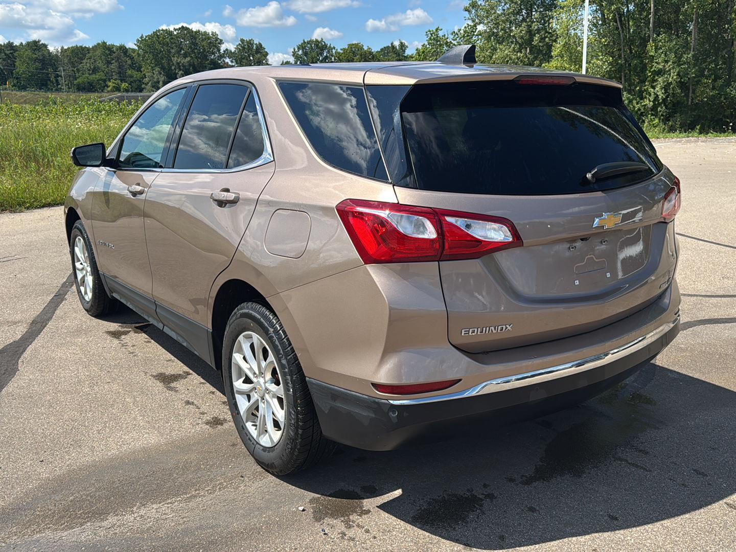 2019 Chevrolet Equinox LT photo 3