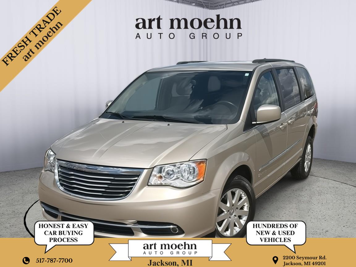 2016 Chrysler Town & Country Touring