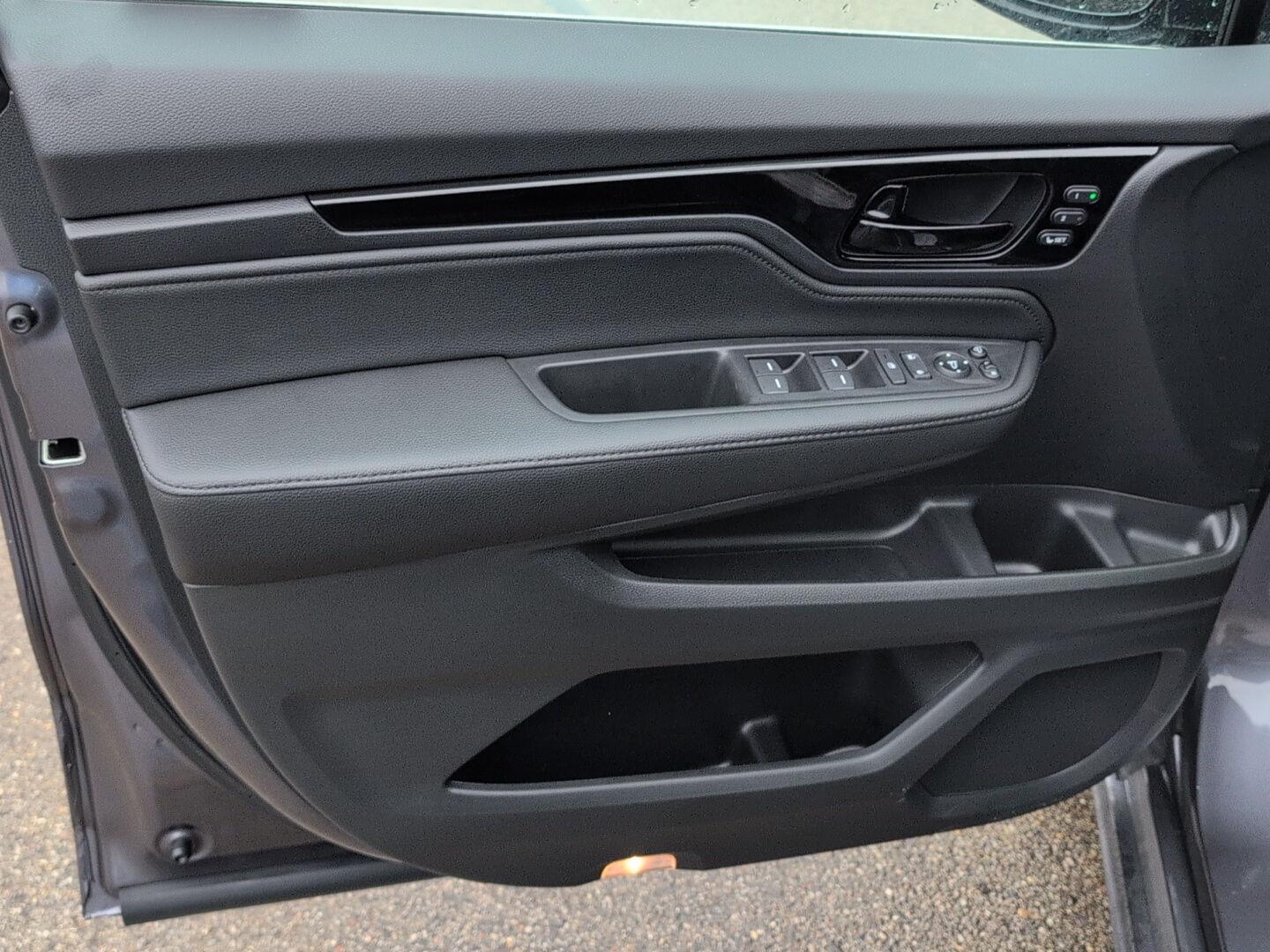 2026 Honda Odyssey Elite - Photo 16