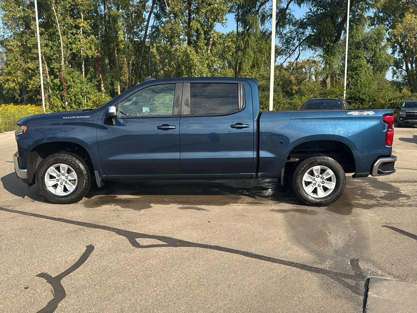 2021 Chevrolet Silverado 1500 LT photo 4