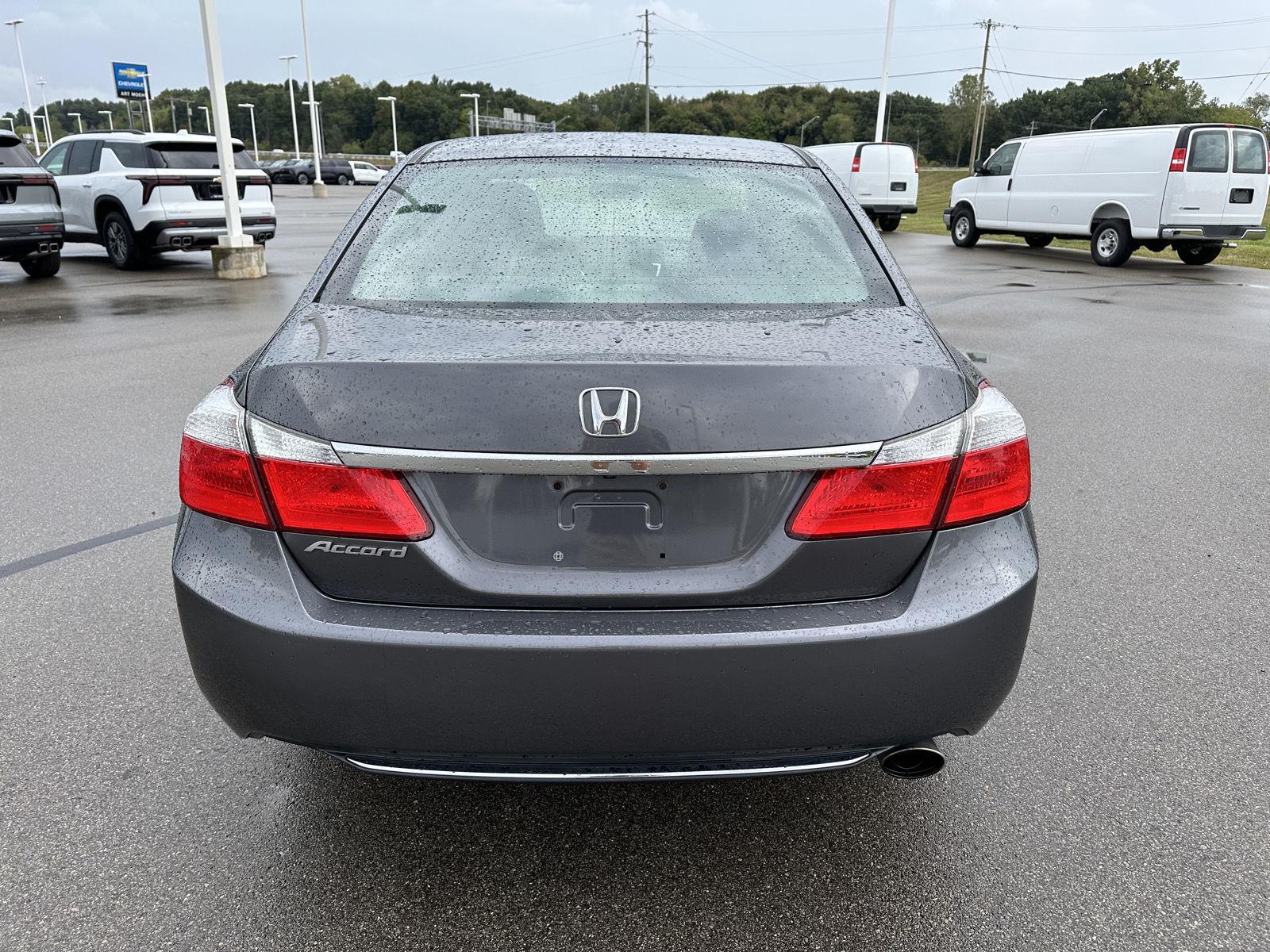 2015 Honda Accord LX photo 3