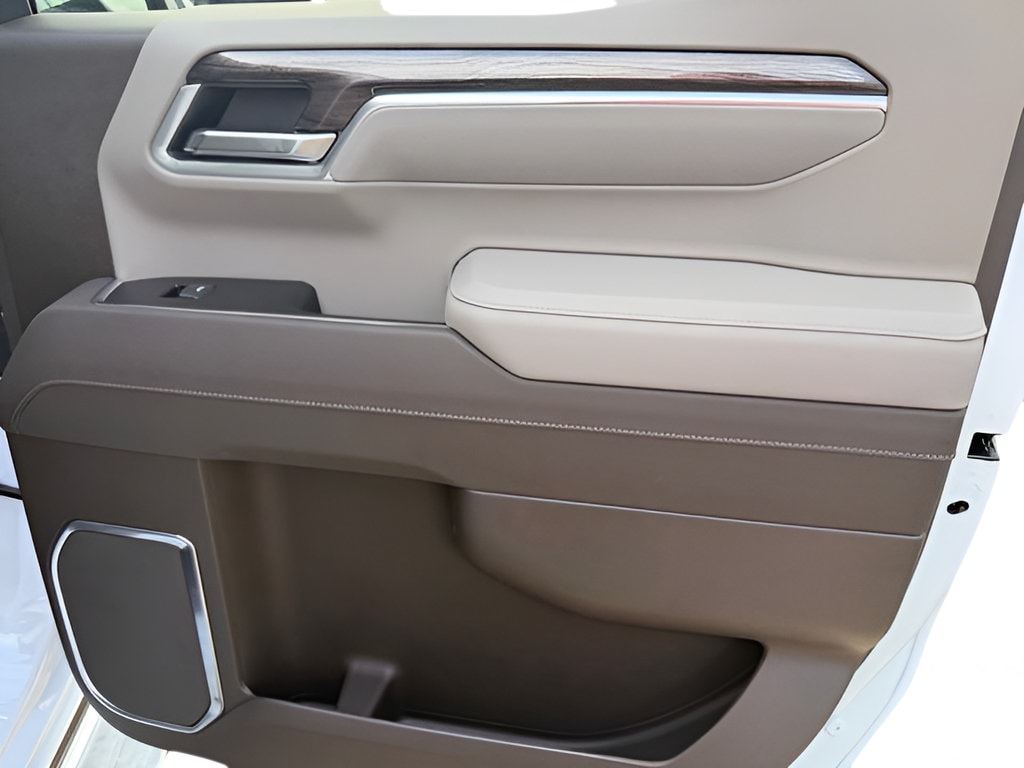 2026 Chevrolet Silverado 1500 LTZ - Photo 11