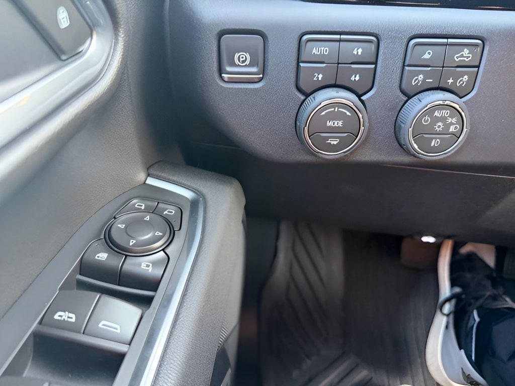 2026 Chevrolet Silverado 3500 HD LT - Photo 22