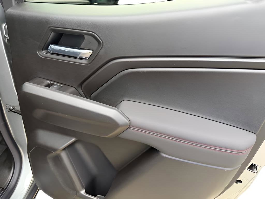 2026 Chevrolet Colorado Z71 - Photo 11