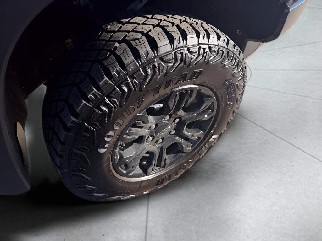 2026 Chevrolet Silverado 1500 ZR2 - Photo 33