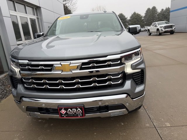 2026 Chevrolet Silverado 1500 LTZ photo 2