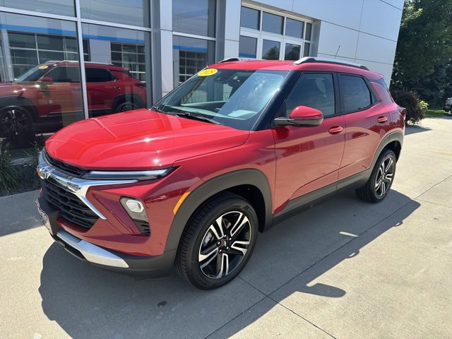 2026 Chevrolet Trailblazer LT photo 2