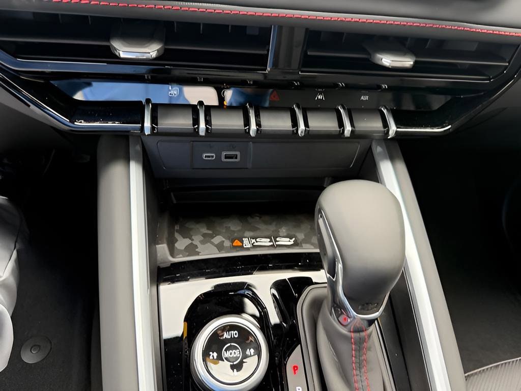 2026 Chevrolet Colorado Z71 - Photo 22