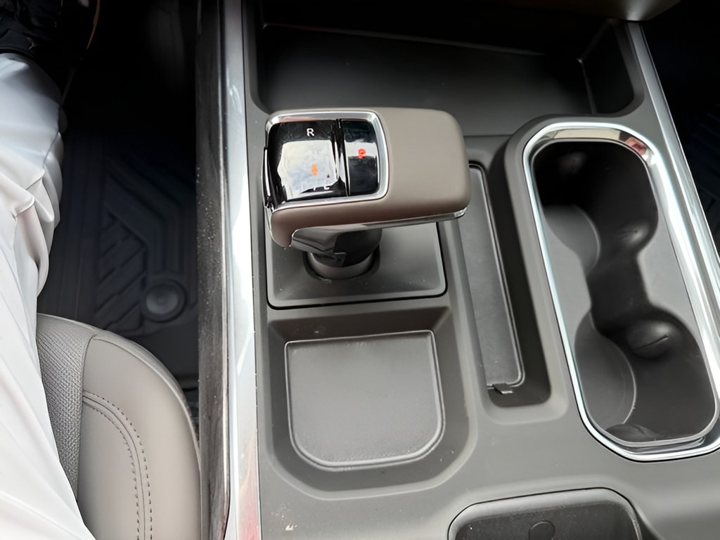 2026 Chevrolet Silverado 1500 LTZ - Photo 22