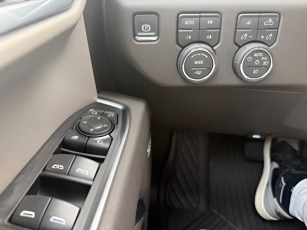 2026 Chevrolet Silverado 1500 LTZ - Photo 33