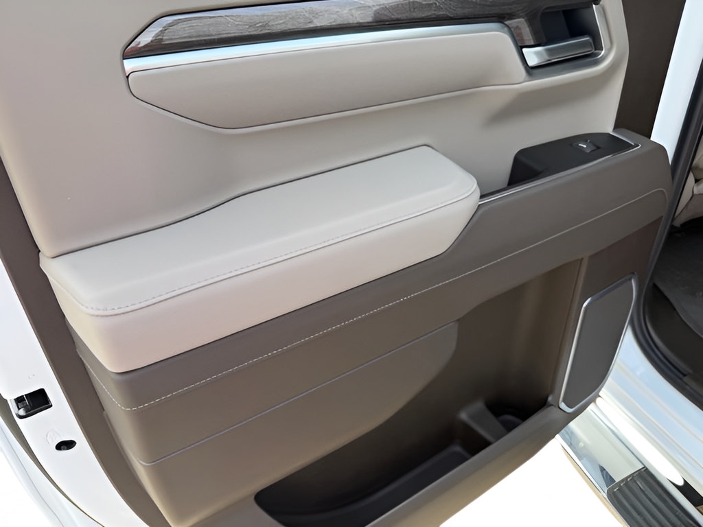 2026 Chevrolet Silverado 1500 LTZ - Photo 13