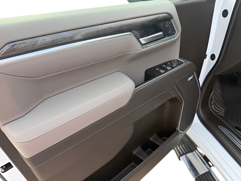 2026 Chevrolet Silverado 1500 LTZ - Photo 16