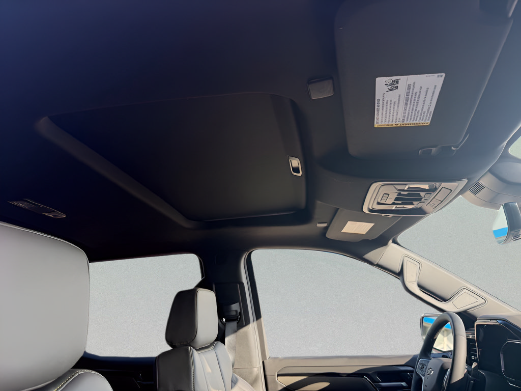2026 Chevrolet Silverado 1500 ZR2 - Photo 9