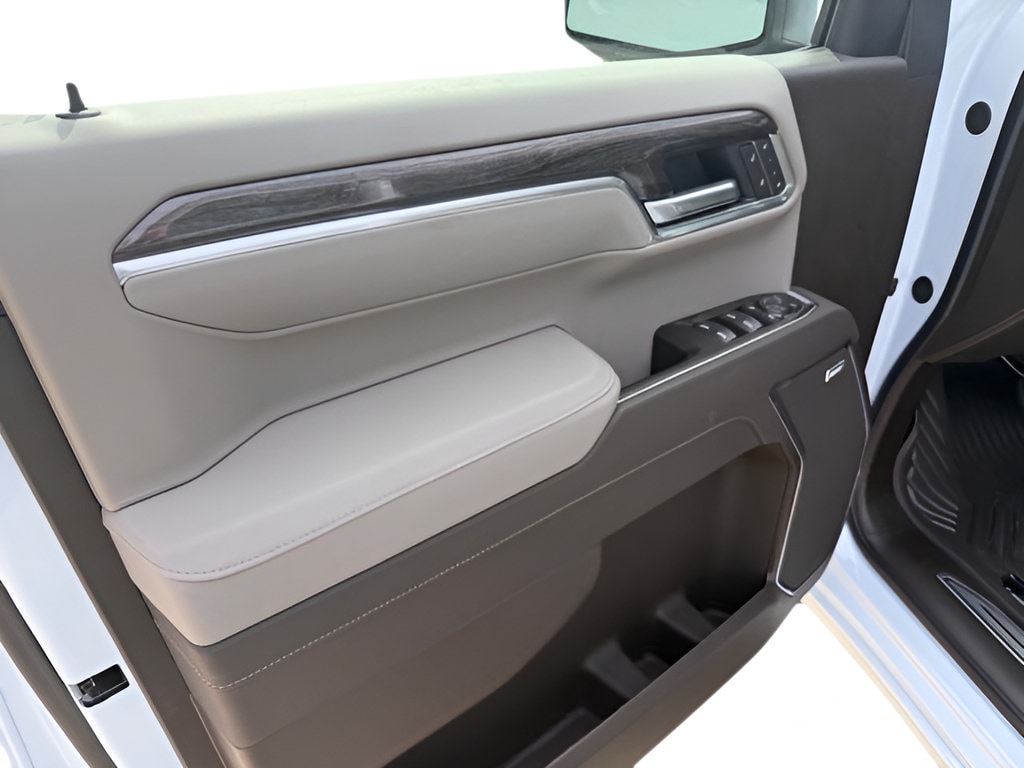 2026 Chevrolet Silverado 1500 LTZ - Photo 24