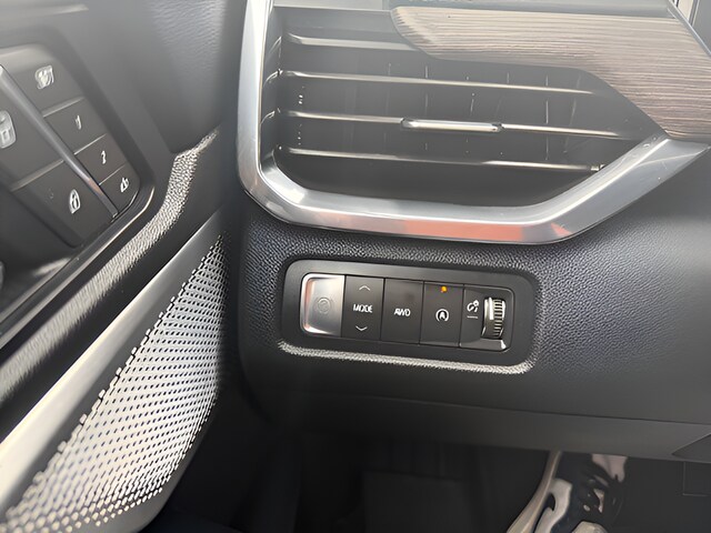 2025 GMC Acadia Denali - Photo 30