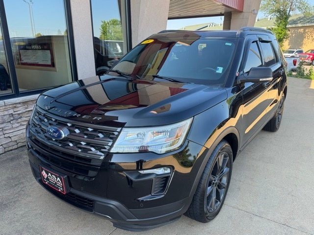 Used 2018 Ford Explorer XLT with VIN 1FM5K8D85JGA53800 for sale in Austin, Minnesota