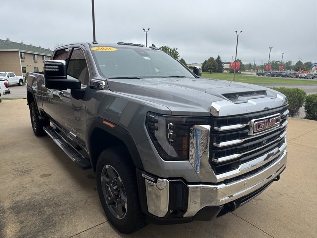 2025 Gmc Sierra 3500 HD SLT photo 4
