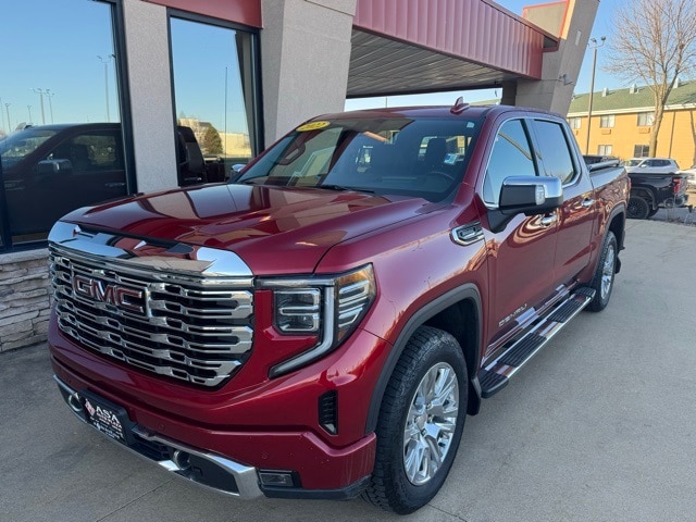 Used 2022 GMC Sierra 1500 Denali Denali with VIN 3GTUUGET4NG520058 for sale in Austin, Minnesota