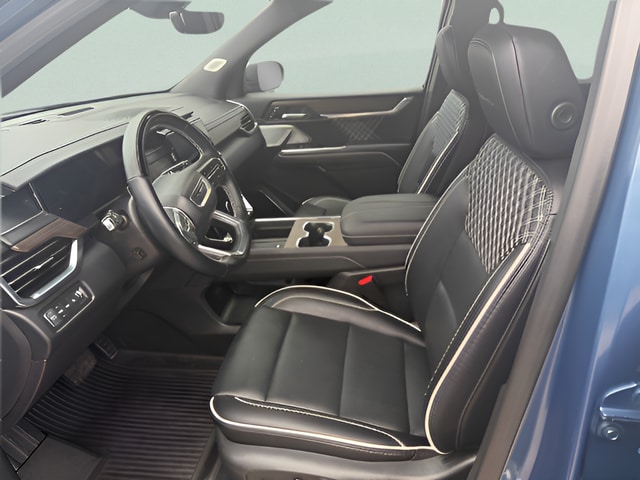 2025 GMC Acadia Denali - Photo 25