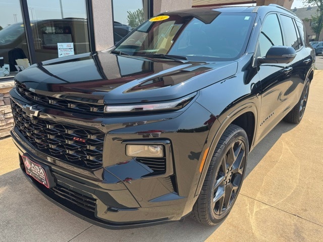 Used 2024 Chevrolet Traverse RS with VIN 1GNEVLKS6RJ152208 for sale in Austin, Minnesota