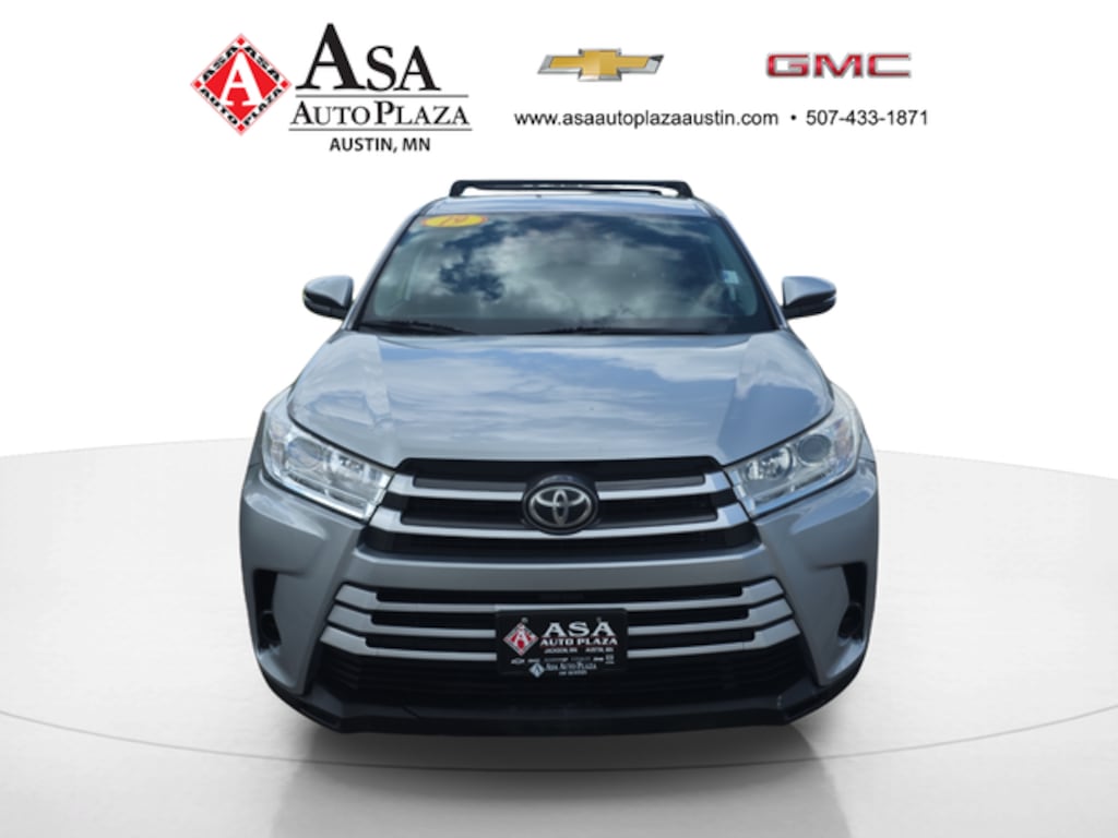 Used 2019 Toyota Highlander LE SUV
