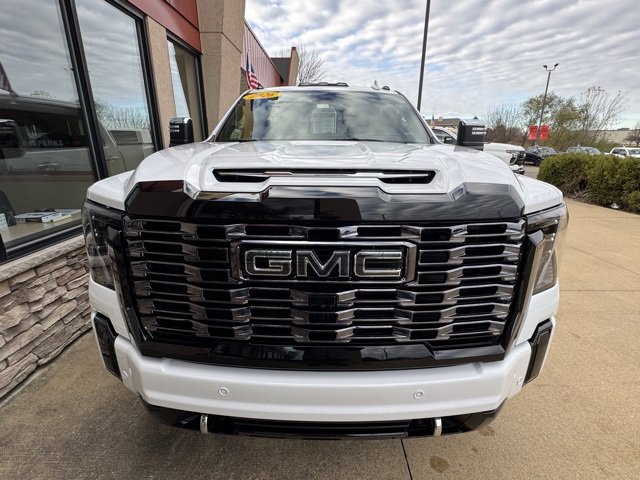 2026 Gmc Sierra 2500 HD Denali Ultimate photo 3