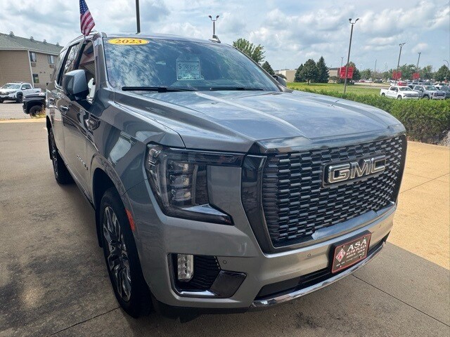 2023 Gmc Yukon Denali Ultimate photo 3