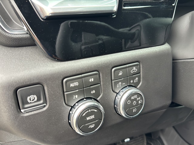 2026 GMC Sierra 1500 SLT - Photo 17