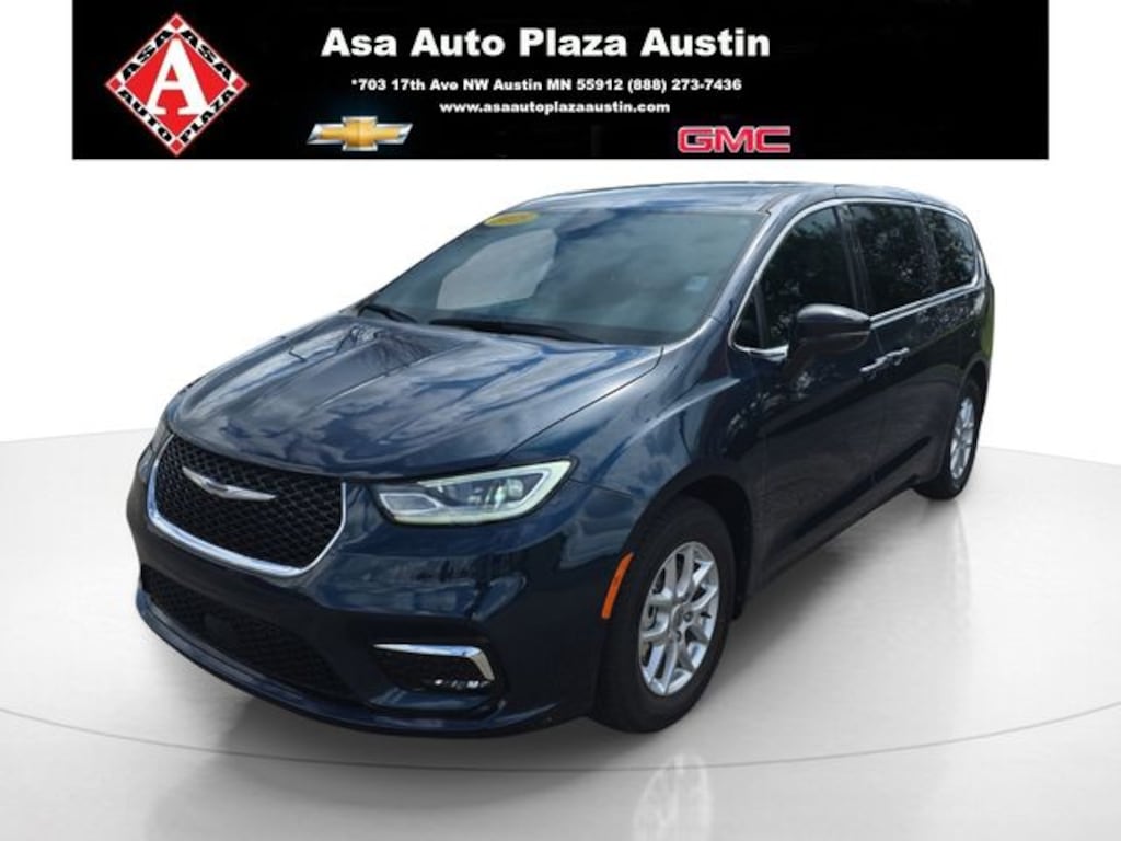 Used 2025 Chrysler Pacifica Select Minivan/Van