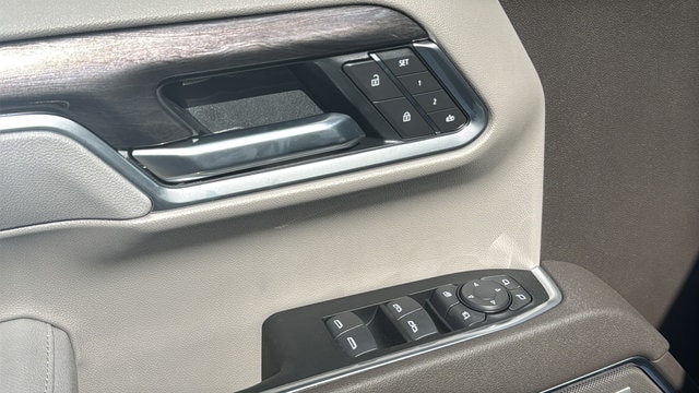 2026 Chevrolet Silverado 1500 LTZ - Photo 14