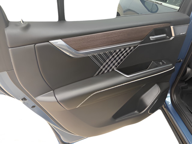 2025 GMC Acadia Denali - Photo 17