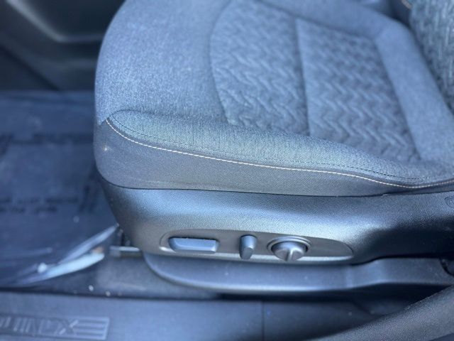 2022 Chevrolet Equinox LT - Photo 14