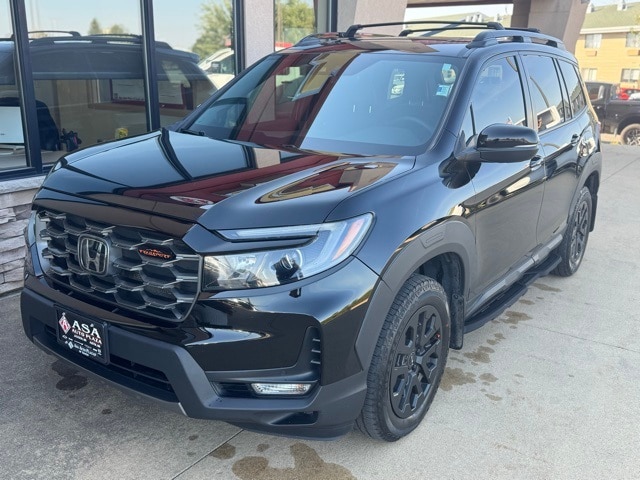 Used 2022 Honda Passport TrailSport with VIN 5FNYF8H67NB015547 for sale in Austin, Minnesota