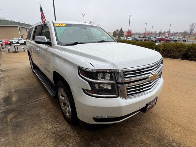 2018 Chevrolet Suburban Premier photo 4