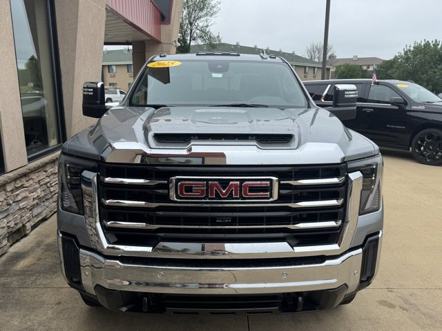 2025 Gmc Sierra 3500 HD SLT photo 3