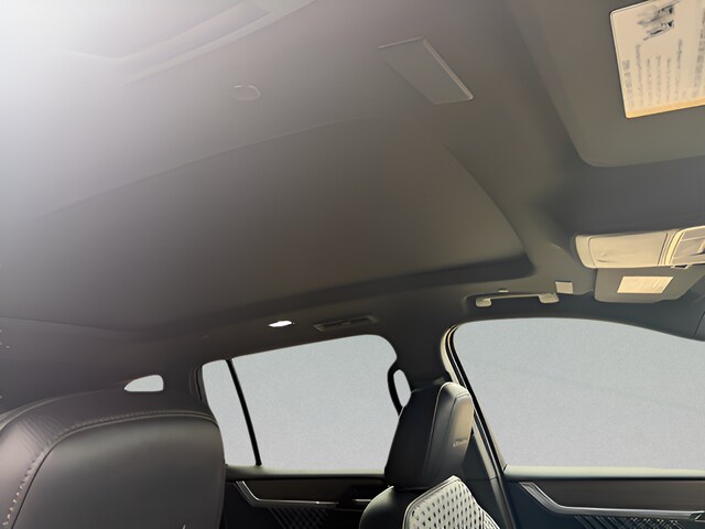 2025 GMC Acadia Denali - Photo 12