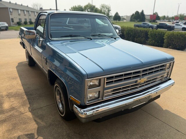 1985 Chevrolet C/K Pickup photo 3