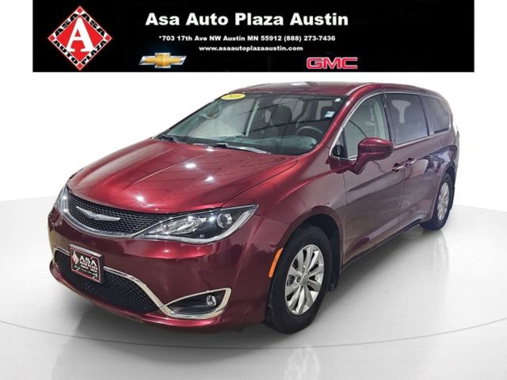 Used 2018 Chrysler Pacifica Touring Plus Minivan/Van