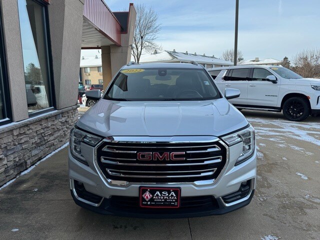 2022 Gmc Terrain SLT photo 2