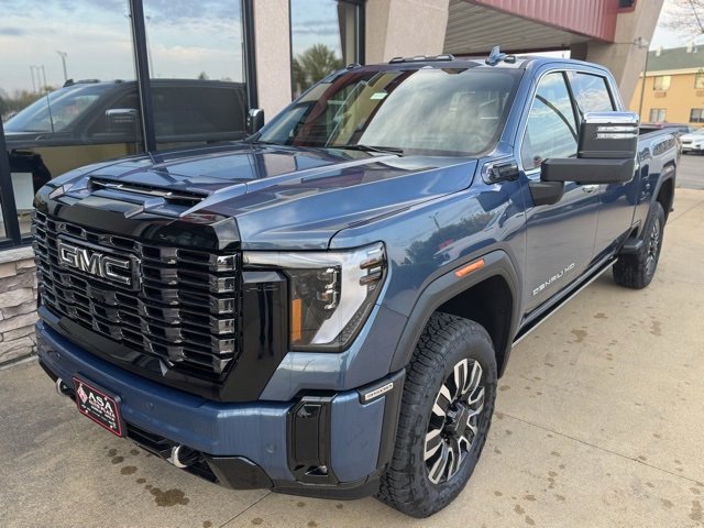 2025 Gmc Sierra 3500 HD Denali Ultimate photo 2